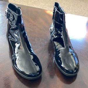 Nike air patent leather ankle boots